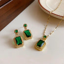 Conjunto Joias Emerald Strass - Brincos + Colar + Anel