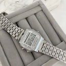 Relógio Digital Médio Retrô Clássico